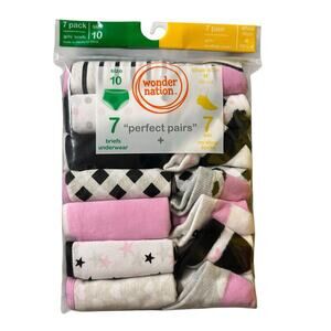 Wonder Nation Girls 7 Perfect Pairs 7 Briefs size 10 and 7 Socks M 10.5 - 4 Pink